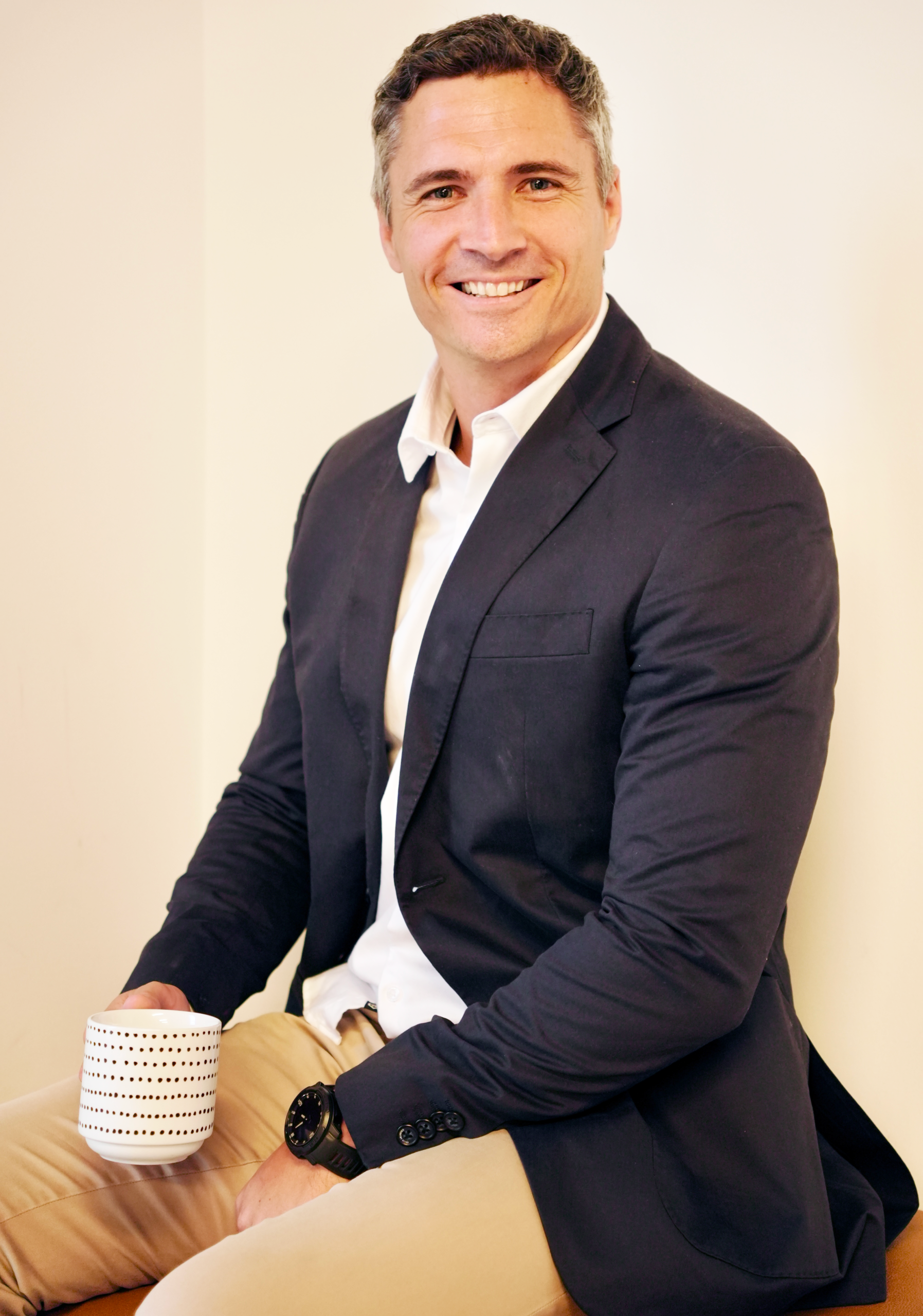 About-James James Saunders